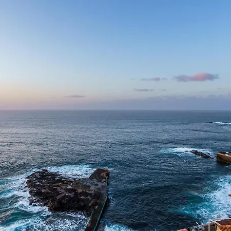 2br - Seaviews & Nature Pools דירה